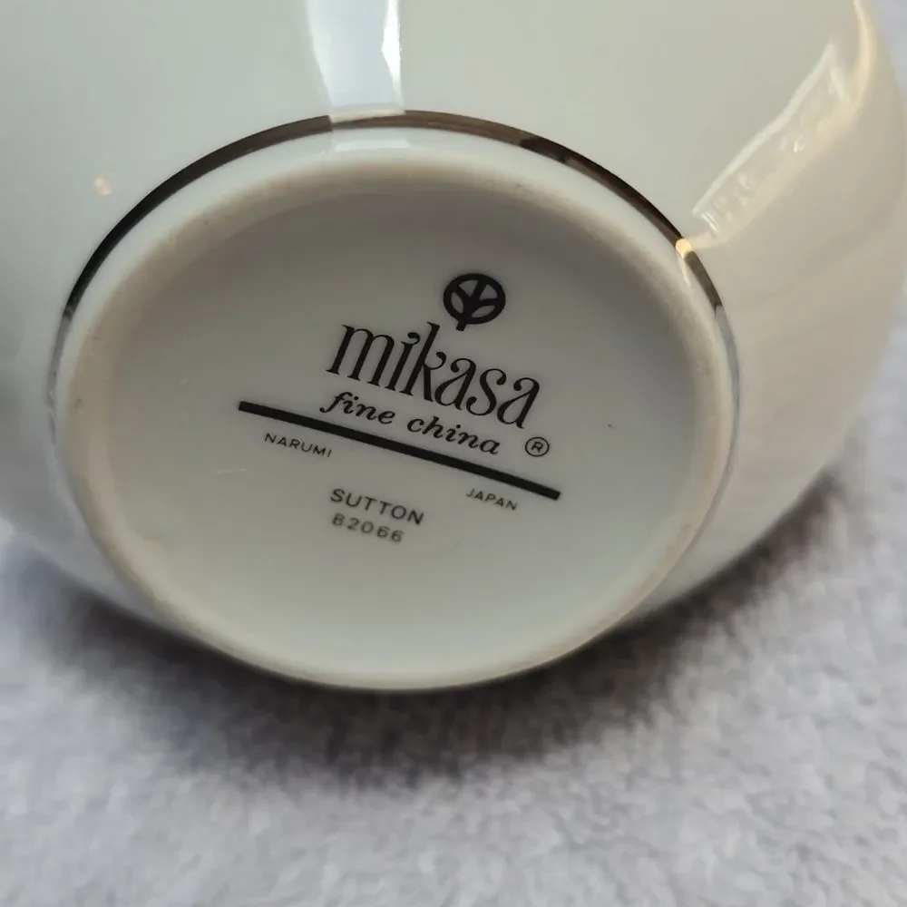 VTG Mikasa SUTTON 0Bone China Creamer Covered Sugar Bowl Black White Narumi Japa